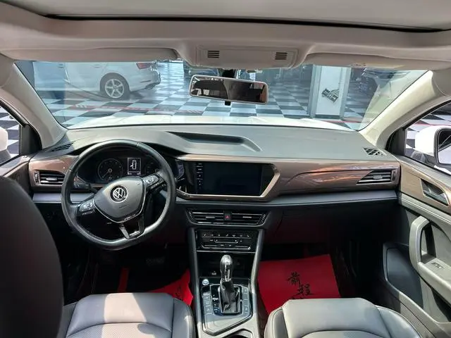 Volkswagen Tuyue 330TSI four-wheel drive Deluxe Edition