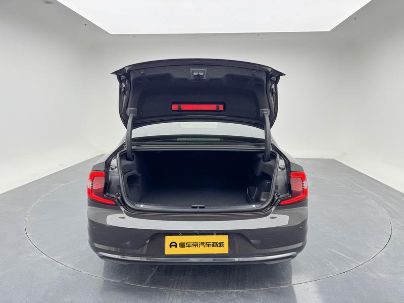 Volvo Volvo S90 PHEV 2022