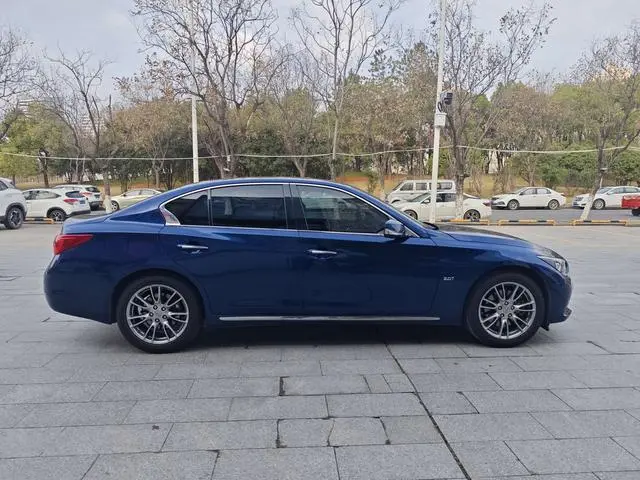 Infiniti Infiniti Q50L 2.0T Yixiang Edition Country VI