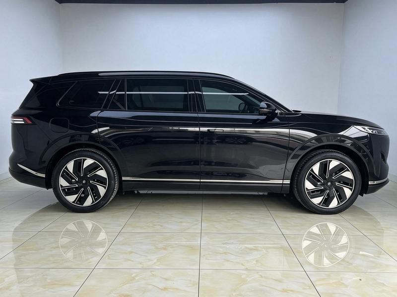Dongfeng Yipai Eπ 008 2024