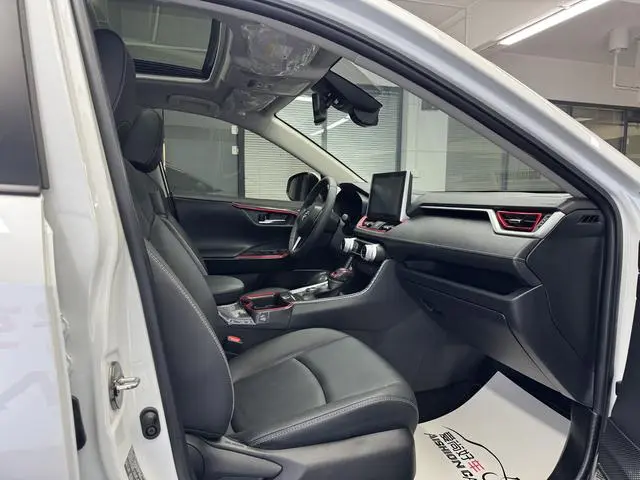 TOYOTA RAV4 Rongfang Dual-engine 2.5L CVT four-wheel drive Elite Plus edition