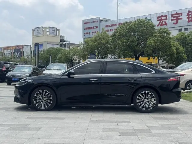 Geely Galaxy Galaxy A7 150km Starship Version