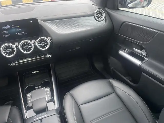 Mercedes-Benz Mercedes-Benz EQA EQA 260