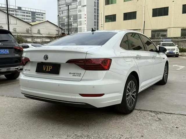 Volkswagen Sagitar 280TSI DSG Comfortable Smart Edition