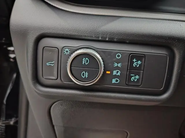 Ford Explorer EcoBoost 285 rear drive fashion version 6 seats