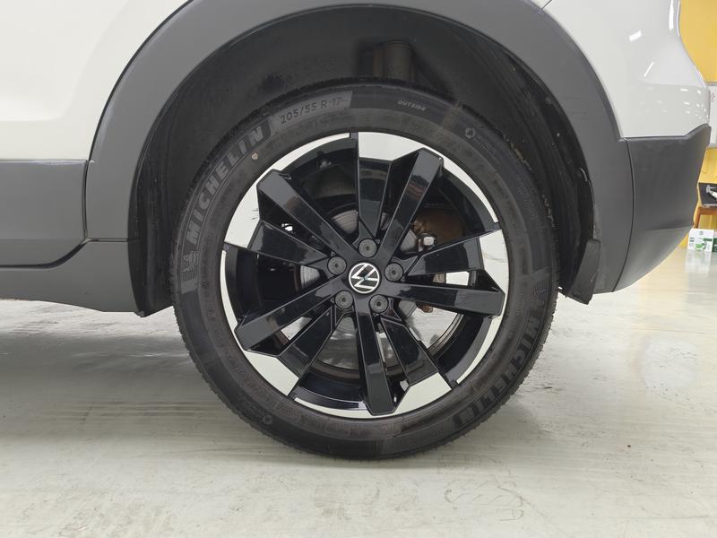 Volkswagen Explore Shadow 2021
