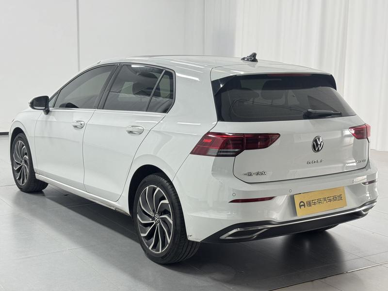 Volkswagen golf 2023