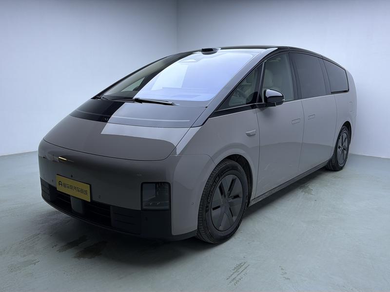 Li Auto Ideal MEGA 2025