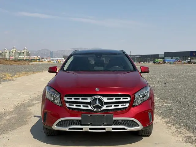 Mercedes-Benz Mercedes-Benz GLA GLA 200 dynamic type