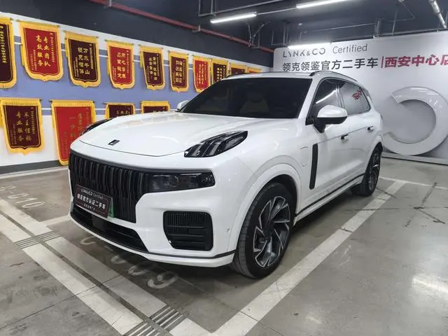 LYNK & CO Lynk &Co. 09 EM-P 2.0TD Performance version Six-seater Halo