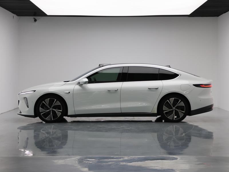 NIO NIO ET7 2024