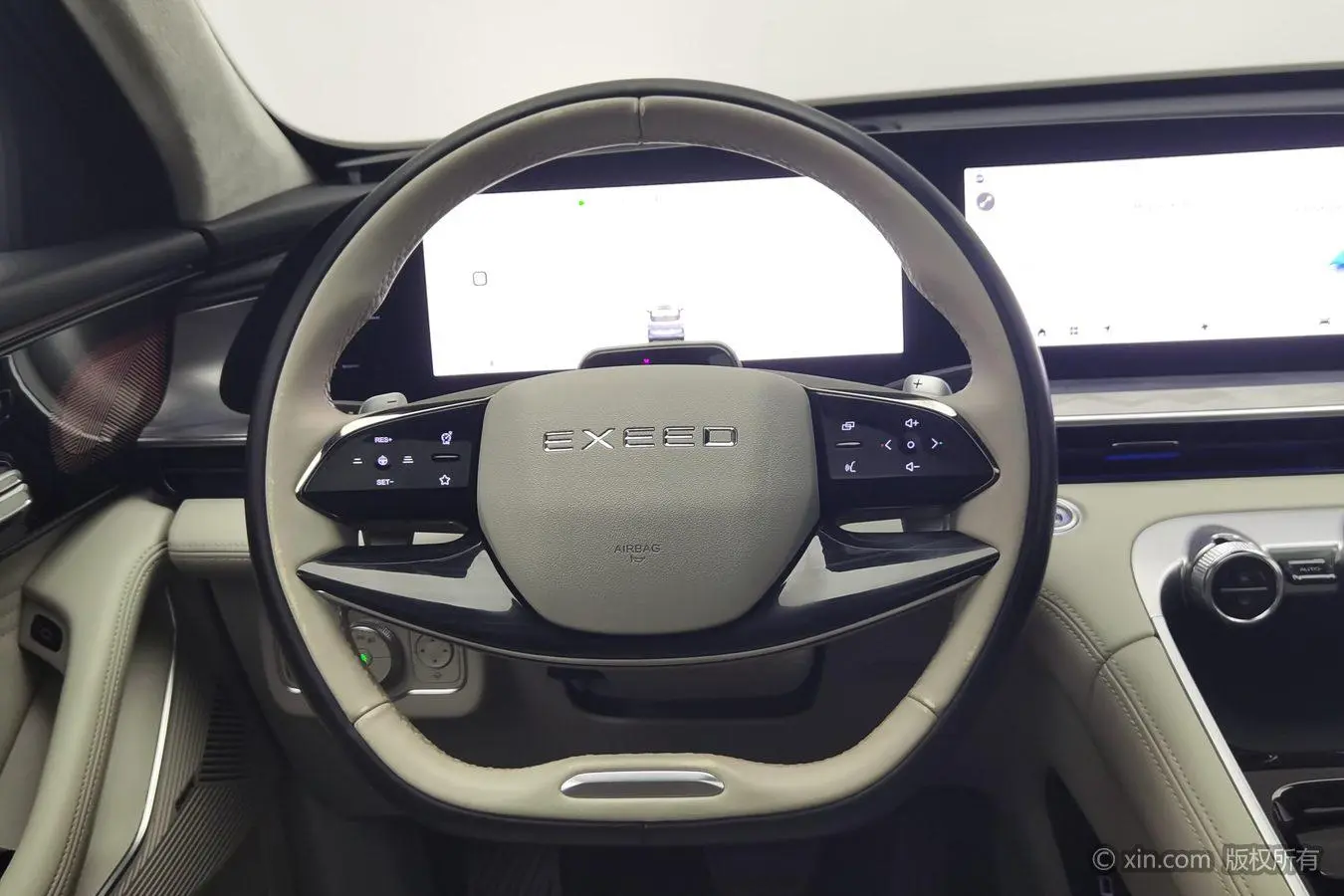 EXEED Xingtu Yaoguang 400T four-wheel drive luxury edition