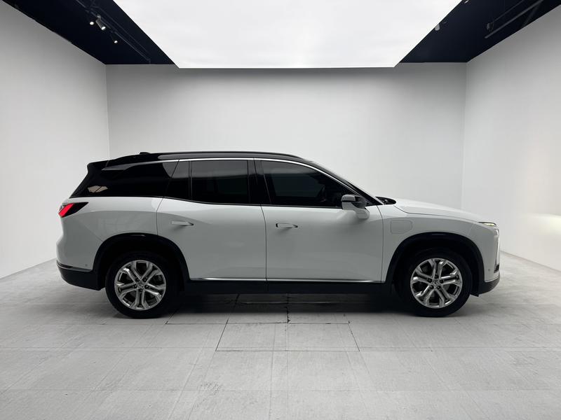 NIO NIO ES8 2020