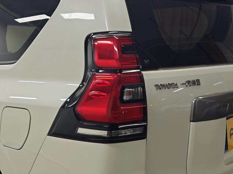 Toyota Prado 2018