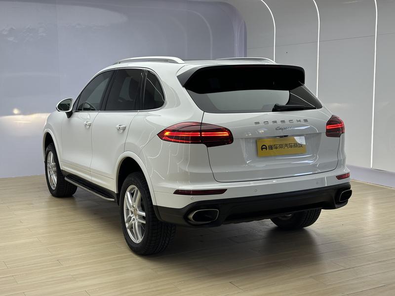 Porsche Cayenne 2016