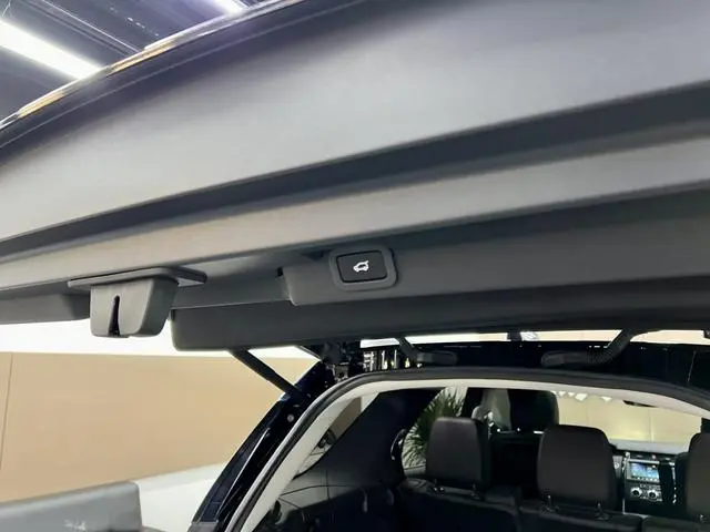 Land Rover discover 3.0 V6 SE