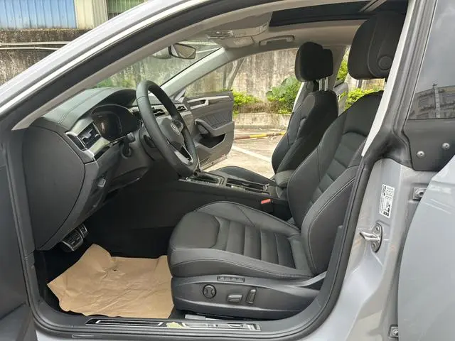 Volkswagen Volkswagen CC Hunting vehicle 380TSI Hunting Heart Edition