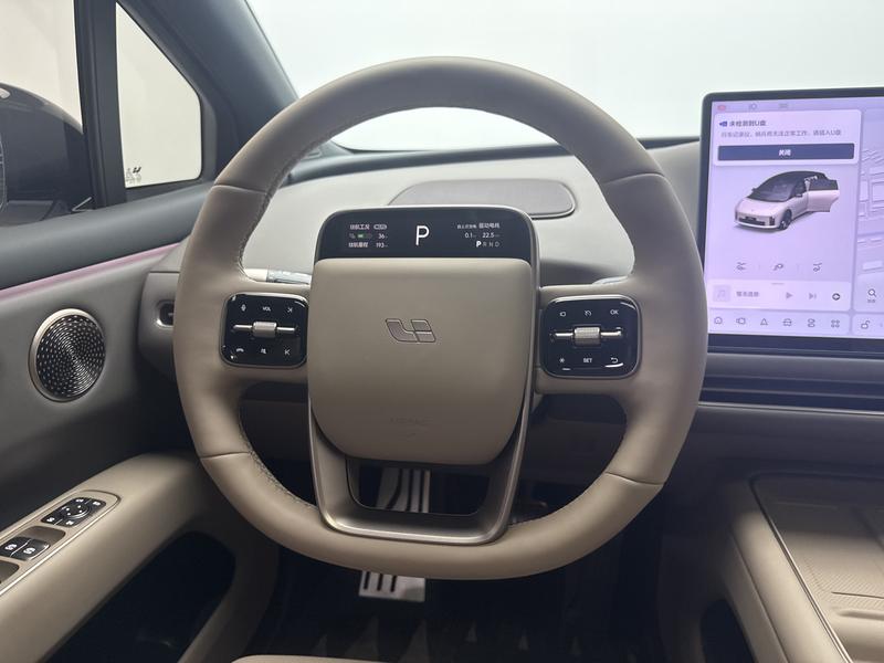 Li Auto Ideal i6 2025