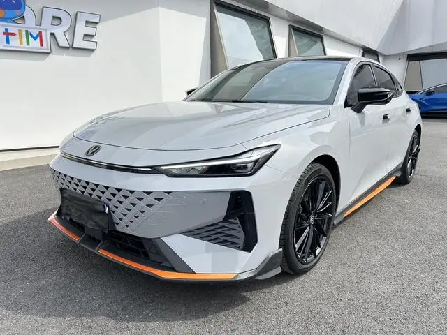 Changan Changan UNI-V 1.5T Premium Sports type