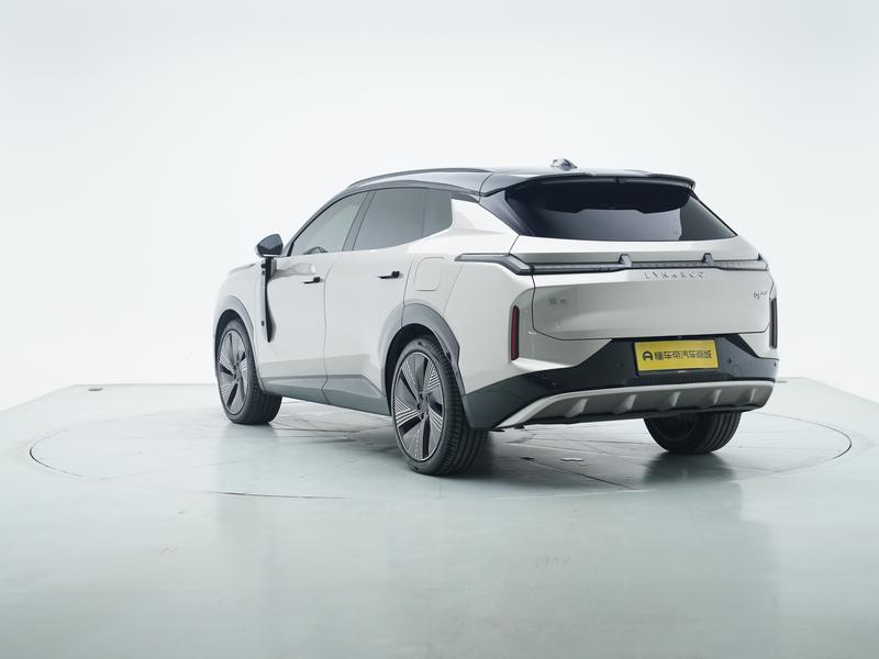 Lynk & Co Lynk&Co 08 EM-P 2025