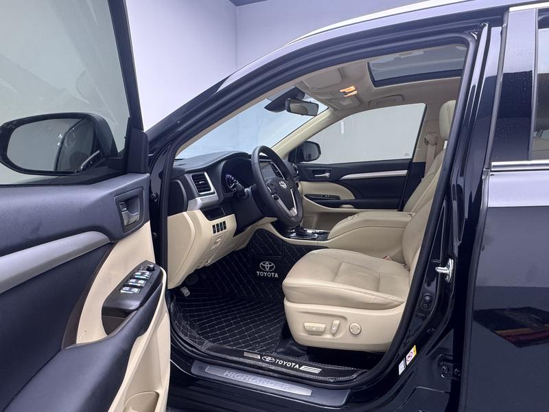 Toyota Highlander 2021