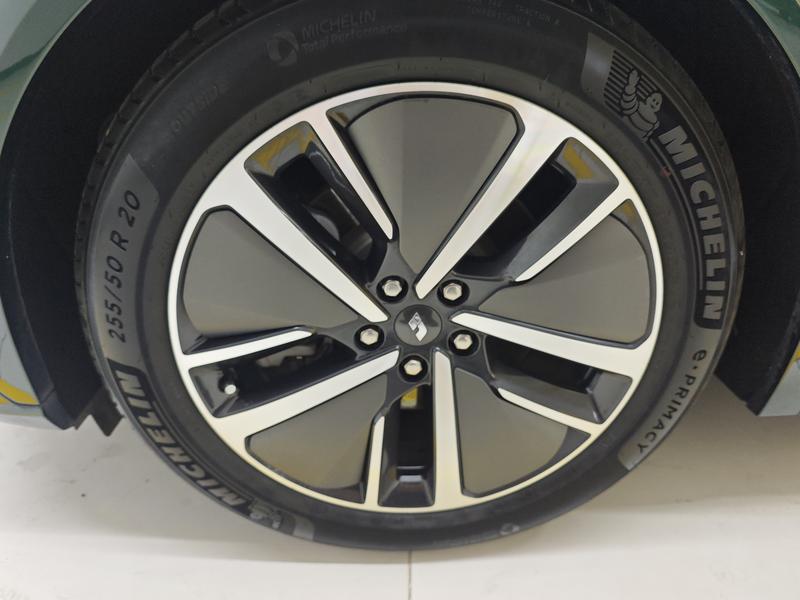 Li Auto Ideal L7 2024