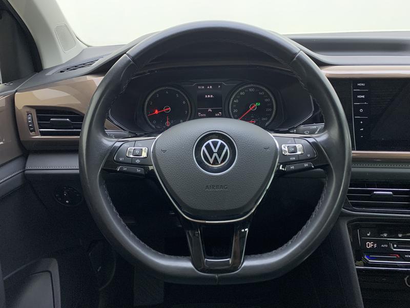 Volkswagen Tharu 2021