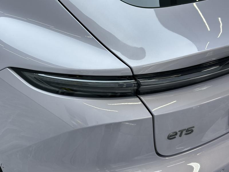 NIO NIO ET5 2025