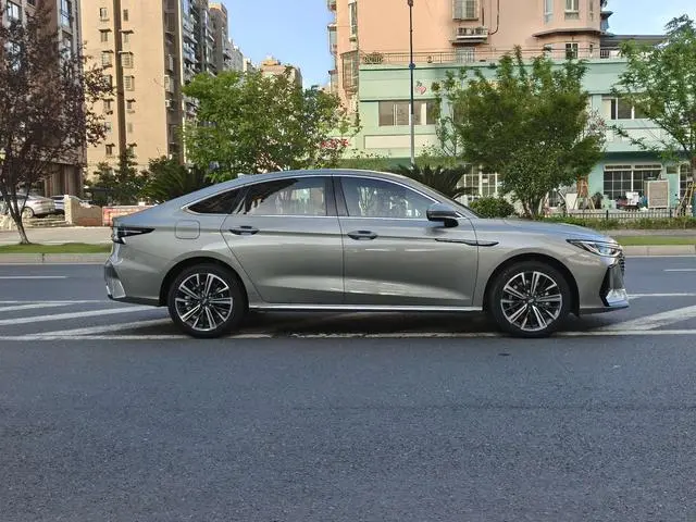 Chery Fulwin Arrizo 8 1.6TGDI DCT wisdom