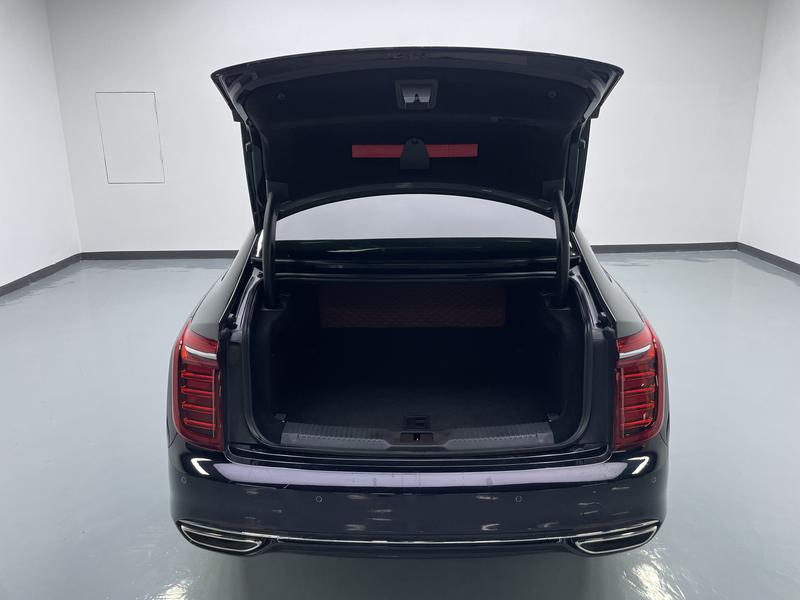 Hongqi Red Flag H9 2020