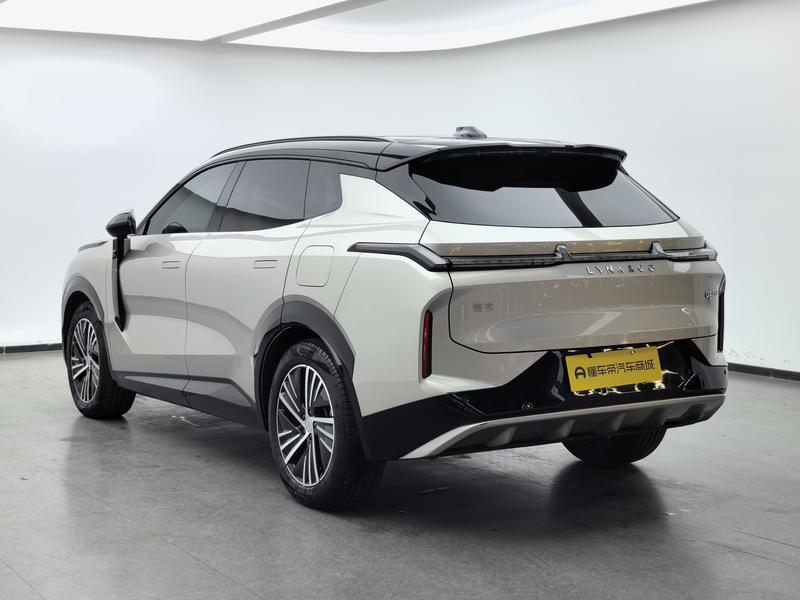 Lynk & Co Lynk&Co 08 EM-P 2023