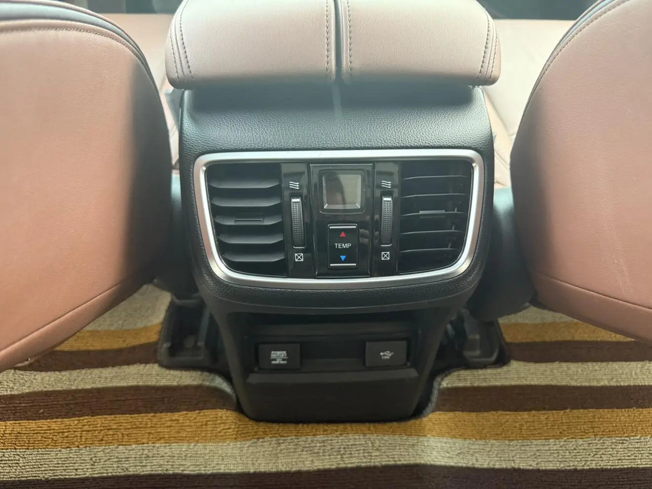 Honda Crown Road 370 TURBO 9AT Premium Edition AWD