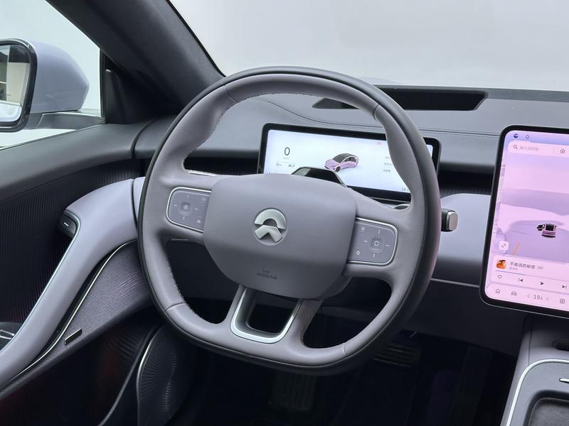 NIO NIO ET5 2025