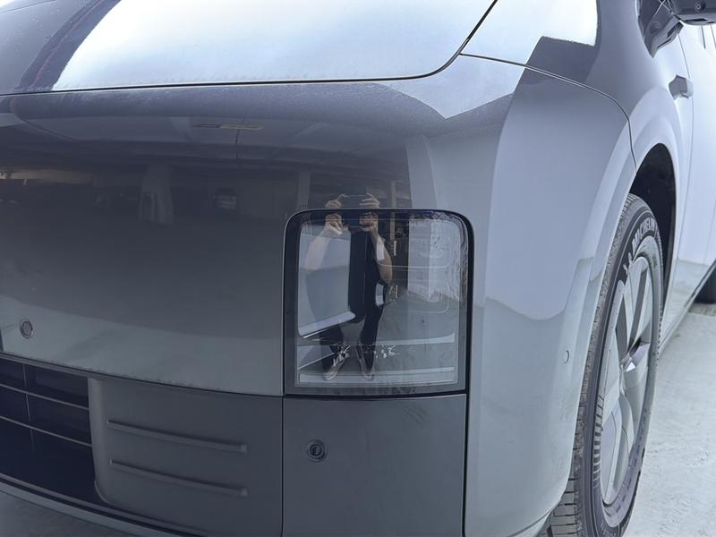 Li Auto Ideal MEGA 2024