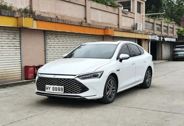 BYD Qin PLUS DM DM-i 55KM flagship type