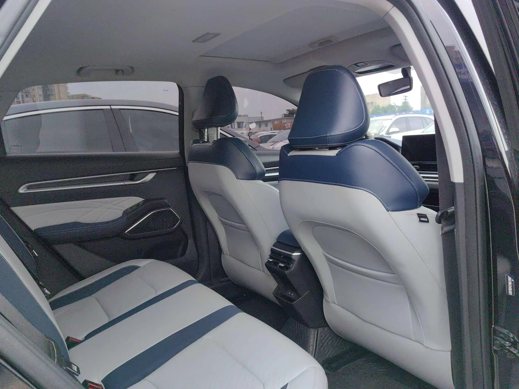 Geely Emgrand 4th generation 1.5L CVT flagship