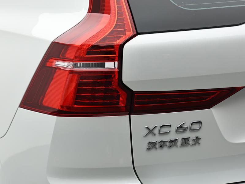 Volvo Volvo XC60 PHEV 2025