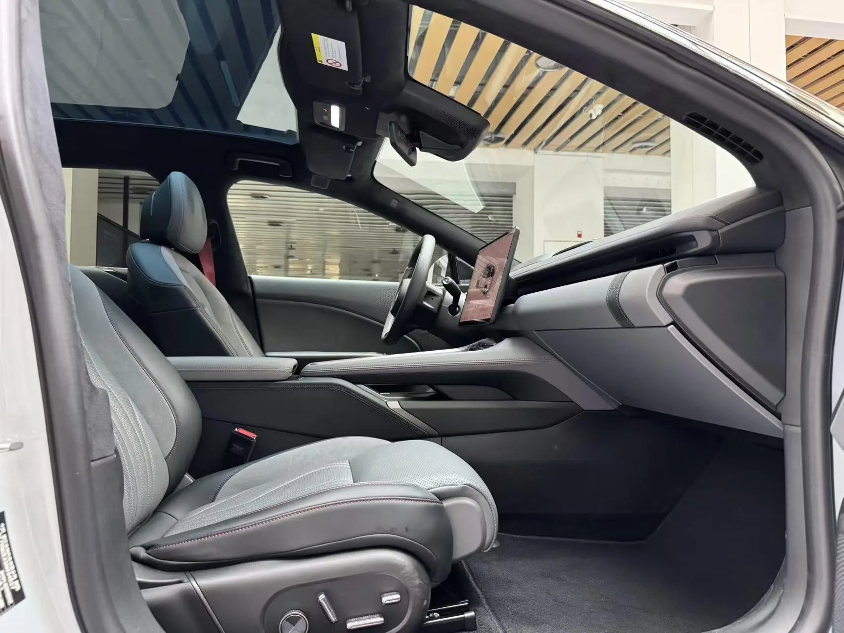 ZEEKR ZEEKR 007GT Four-wheel drive smart driving version 75kWh