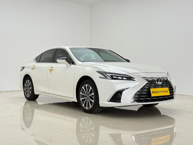Lexus Lexus ES 2025