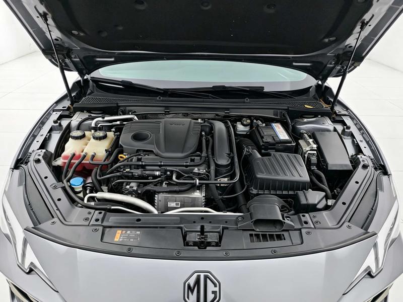 MG MG7 2023