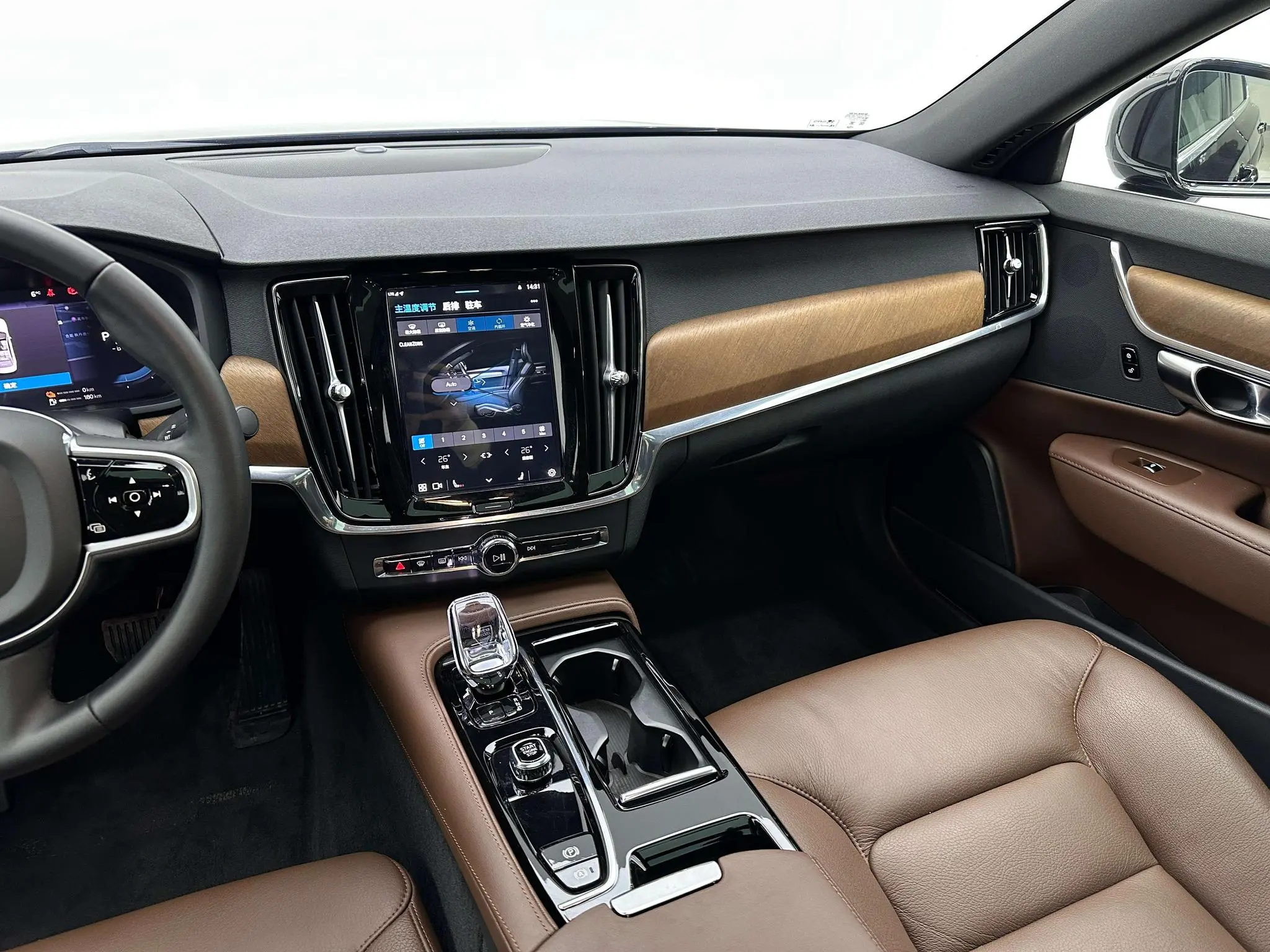 Volvo Volvo S90 PHEV T8 four-wheel drive long battery life Zhiyi Deluxe Edition