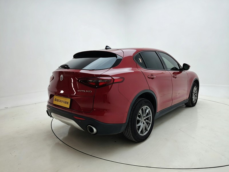 Alfa Romeo Stelvio Stelvio 2017