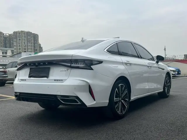 Chery Fulwin Arrizo 8 1.6TGDI DCT Yi