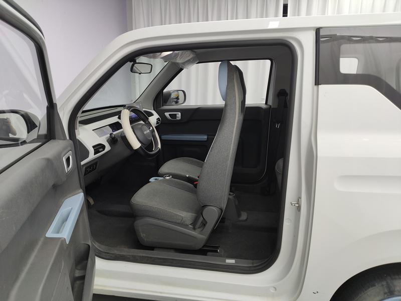 Geely Galaxy panda 2023