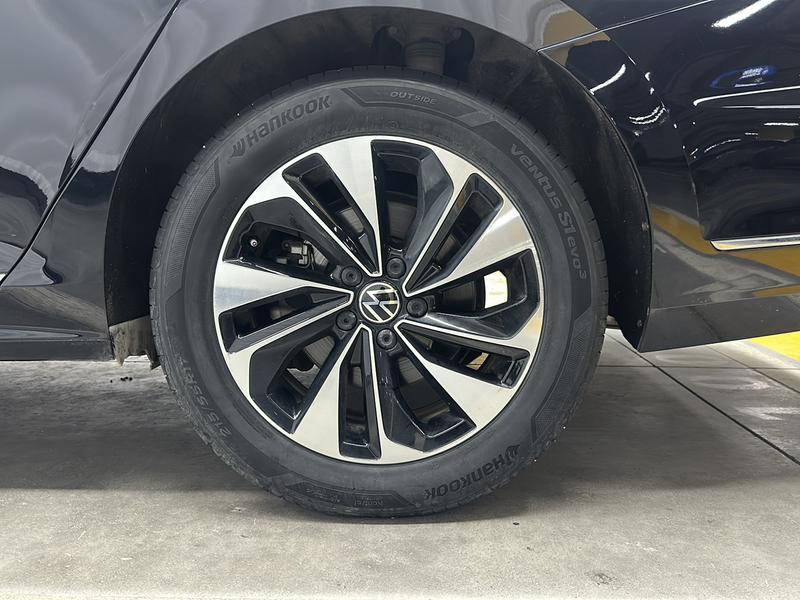 Volkswagen Passat 2023