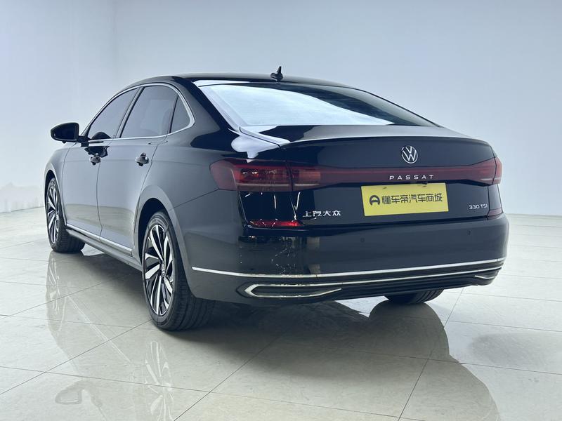 Volkswagen Passat 2024