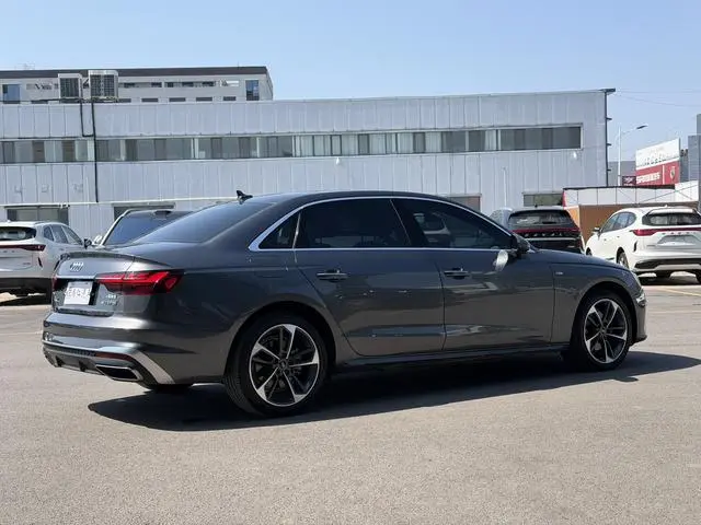 Audi Audi A4L 40 TFSI fashion dynamic type
