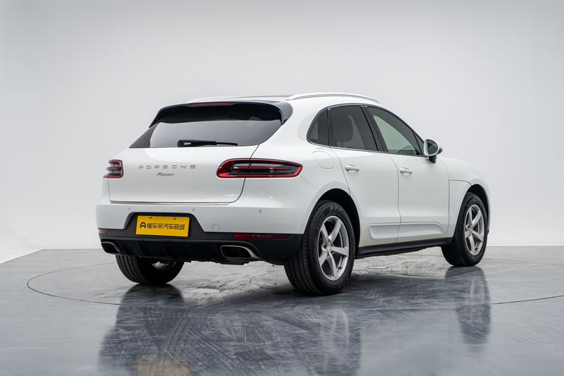 Porsche Macan 2014