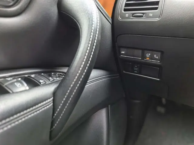 Infiniti Infiniti QX80 5.6L 4WD
