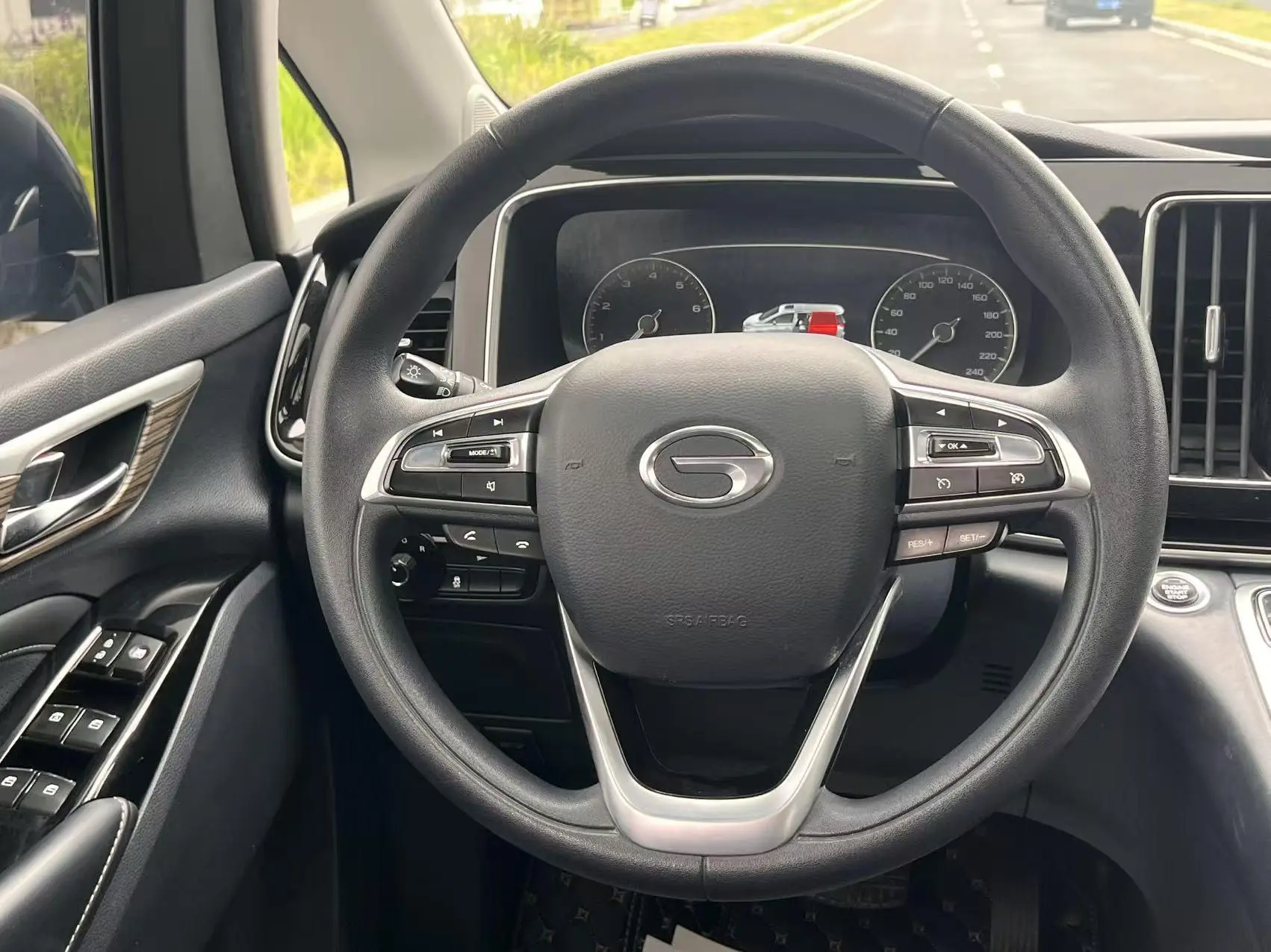 GAC Trumpchi M8 Lingxiu Series 390T Deluxe Edition